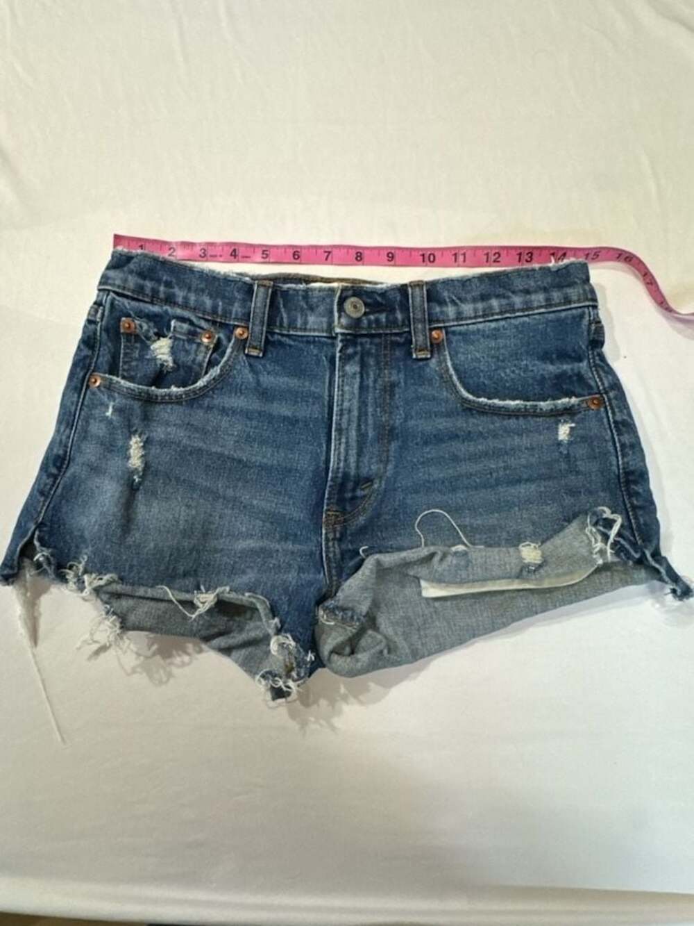N443 Abercrombie & Fitch The Mom Short Mid Rise Denim Shorts Size 26